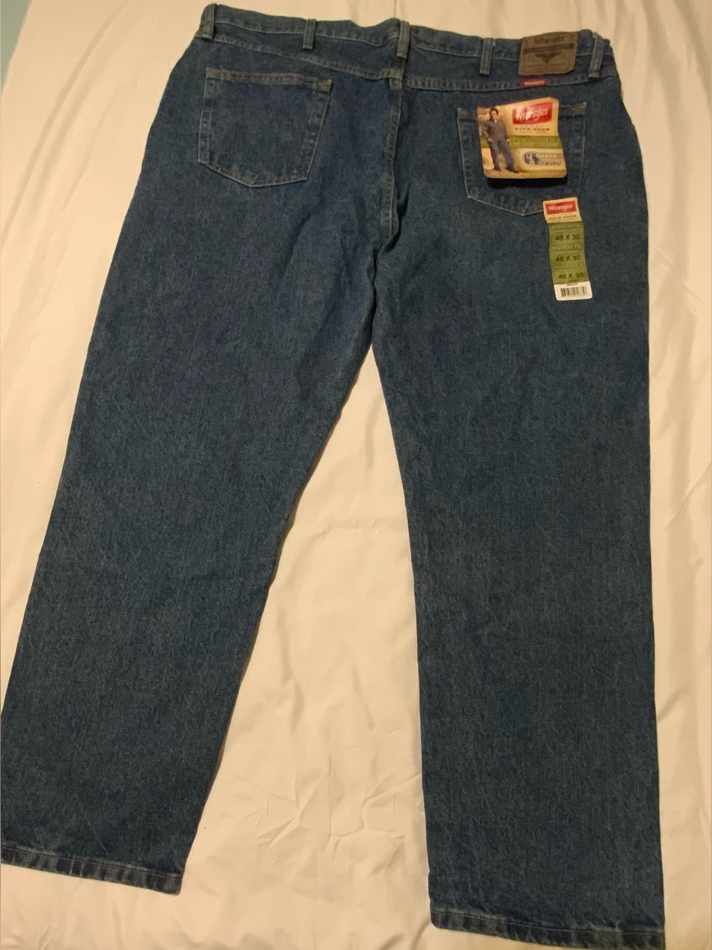 Wrangler Mens Five Star Relaxed Fit Medium Wash Jeans NWT Size 46 x 30